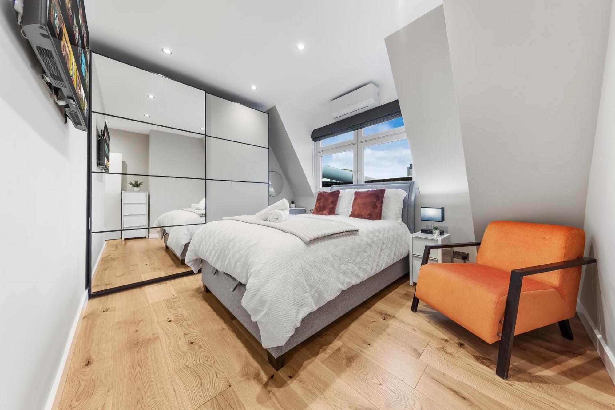 Bridge Luxury By Sol Haven Londra